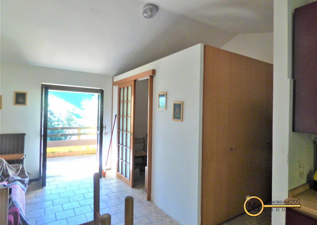 For Sale Apartments Grone - Apartment in good condition Locality 