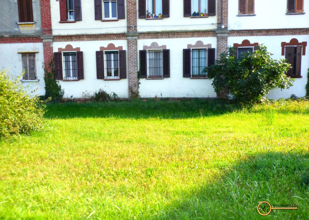 Vendita Appartamenti Cassano d'Adda - Ampio monolocale con giardino Località Cascine san Pietro