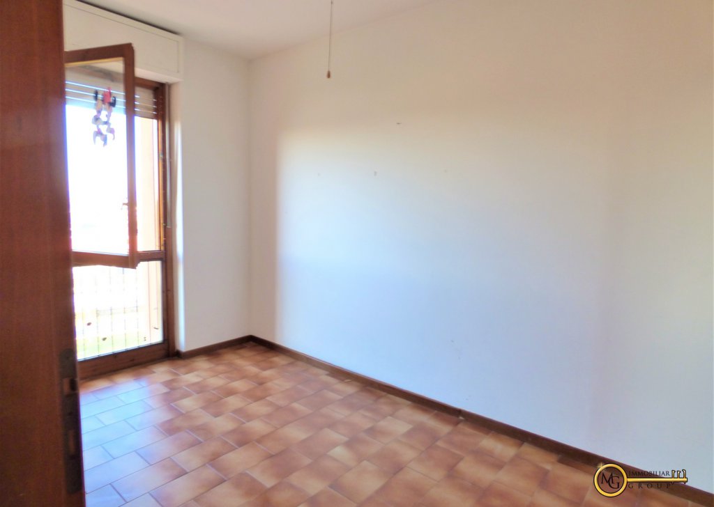 For Sale Apartments undefined - Panoramic three-room apartment Locality 