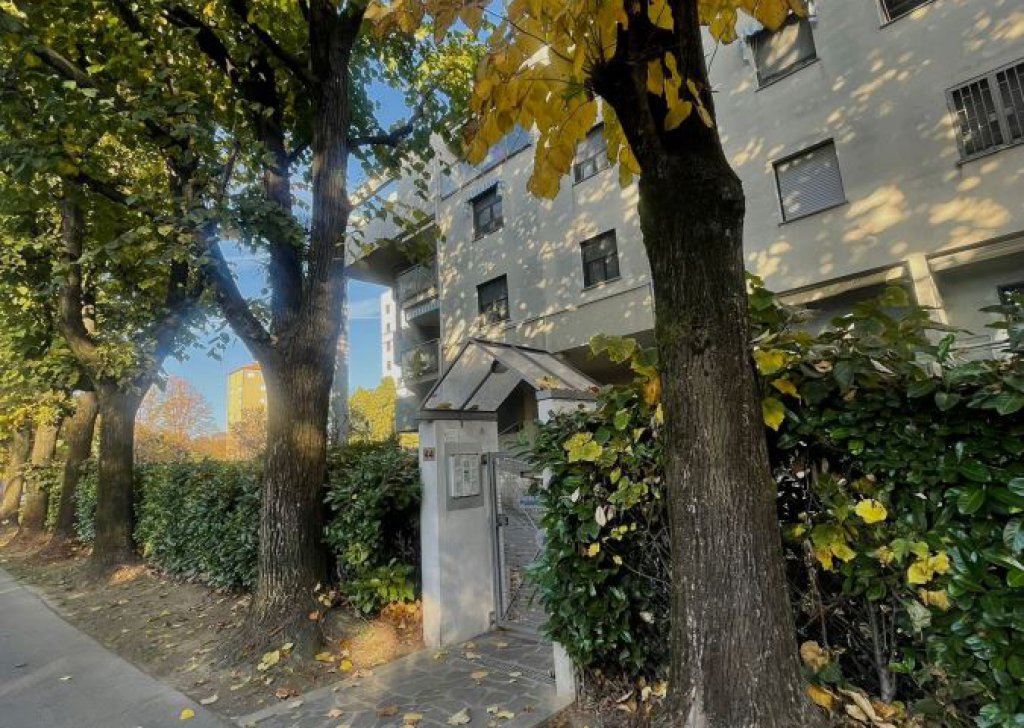 Vendita Appartamenti Melzo - Trilocale con terrazzo e box Località Melzo