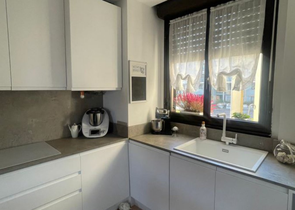 Vendita Appartamenti Melzo - Trilocale con terrazzo e box Località Melzo