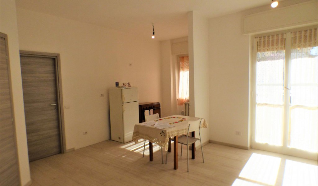 Two-room apartment completely renovated