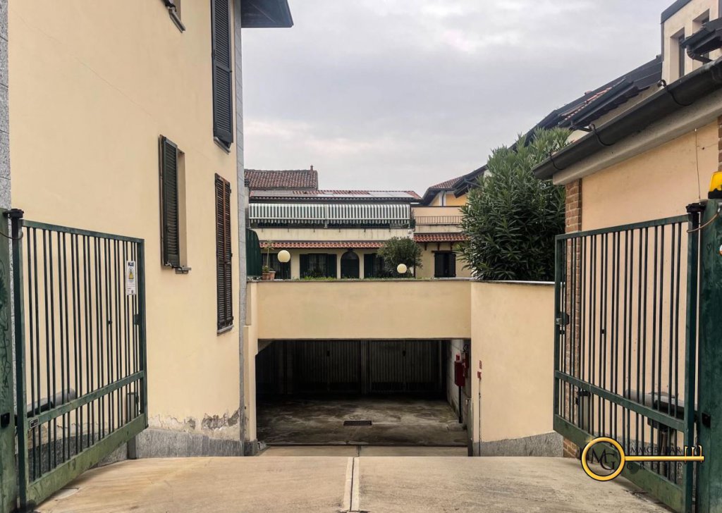 Vendita Box, Posti Auto Vignate - Box in zona scuole Località Vignate