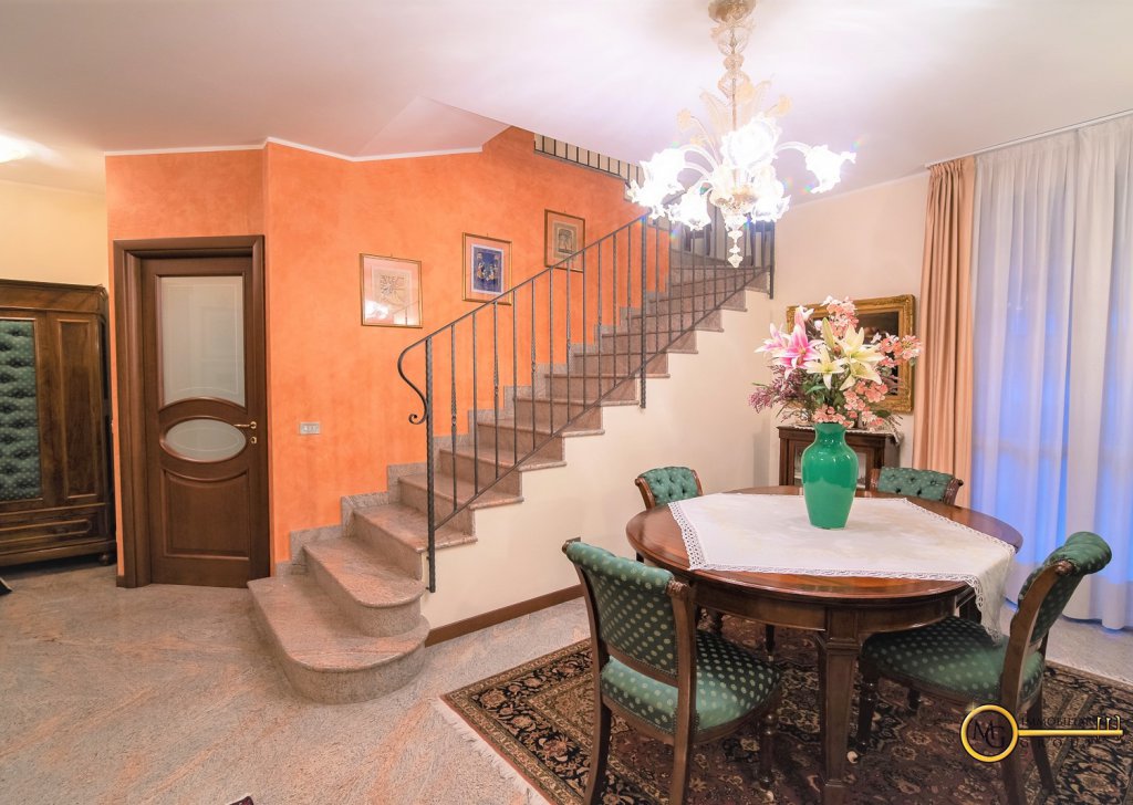 Vendita Ville Vignate - VENDUTA!!!! Località Vignate - Per info 3313082086 email: vignate@mgimmobiliaregroup.it